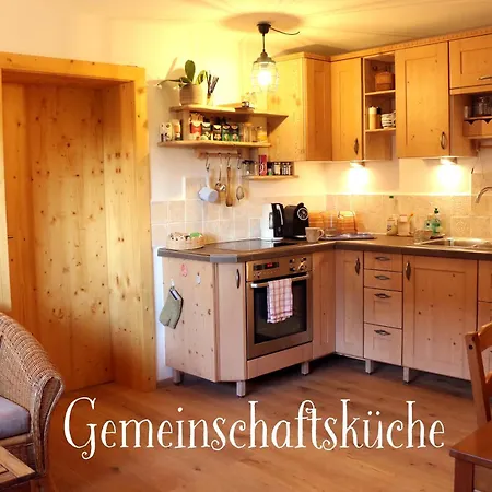 Homestay Bio Archehof Zachhiesen - & Relax Seekirchen am Wallersee